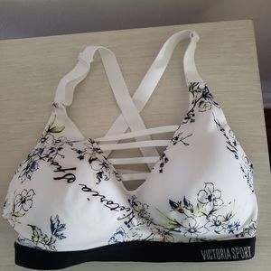 Victoria's Secret Incredible Bra 34D